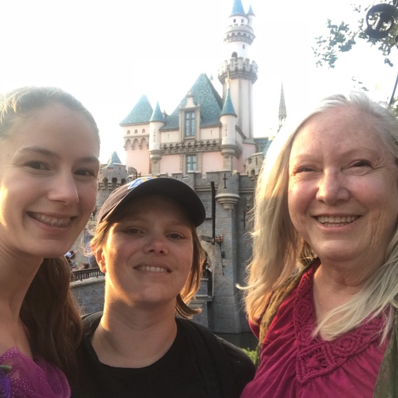 SHOP DISNEY❣️Meet The Posher - Picture 7 of 8